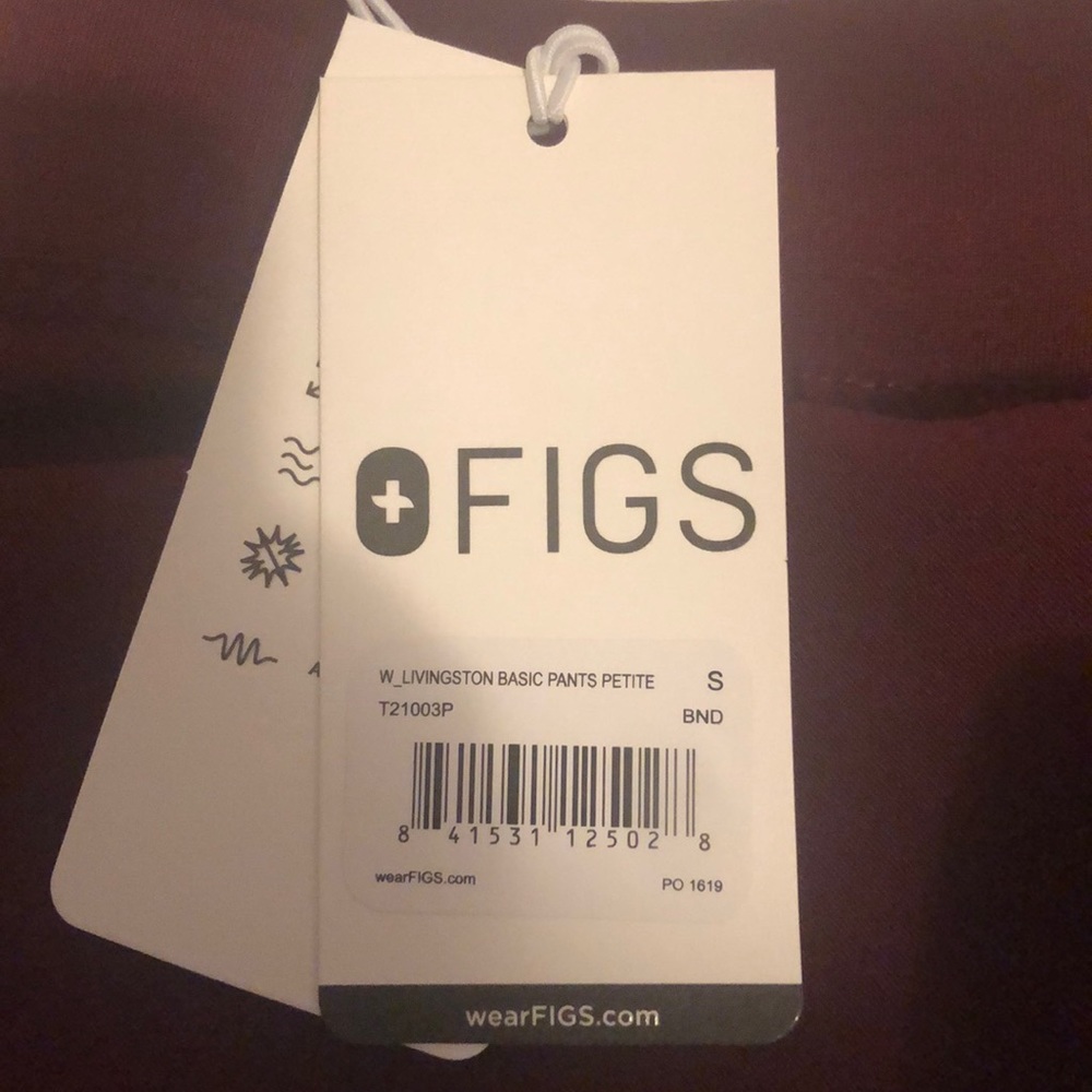 Figs Livingston basic pants. Never been used.